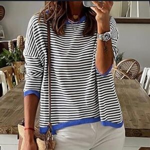 New Women’s Long Sleeve Shirt Crewneck Sweater Black White Stripe Blue Accent XL